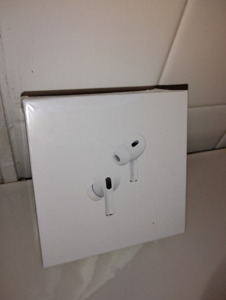 (Never Open Sealed) AirPods Pro 2 2nd Generation USB C Verison