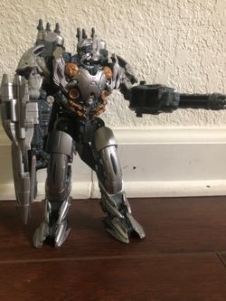 Transformers Studio Series 43 KSI Boss