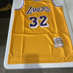 LA Lakers Adult sizes Medium Up To 2XL 
