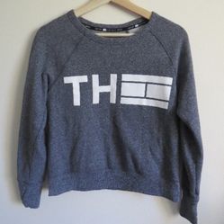 Tommy Hilfiger Sport Gray Sweater w/ Finger Slits