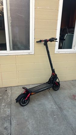 Rovoron Kuller Electric Scooter ( SERIOUS BUYERS ONLY)