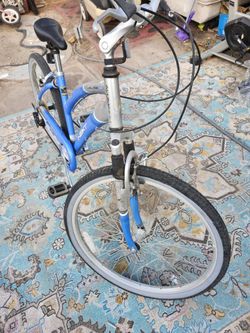 MOUNTAIN BIKE NEXT ALUMINUM SHIMANO 7SPEED VERY GOOD TIRE AND NEW TUPES WORK PERFECT EVERYTHING IS GOOD CONDITION