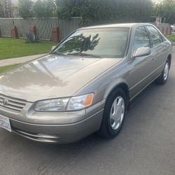 1998 Toyota Camry 