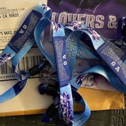 2 Wristbands/tickets GA For SOLD OUT Loves And Friends 