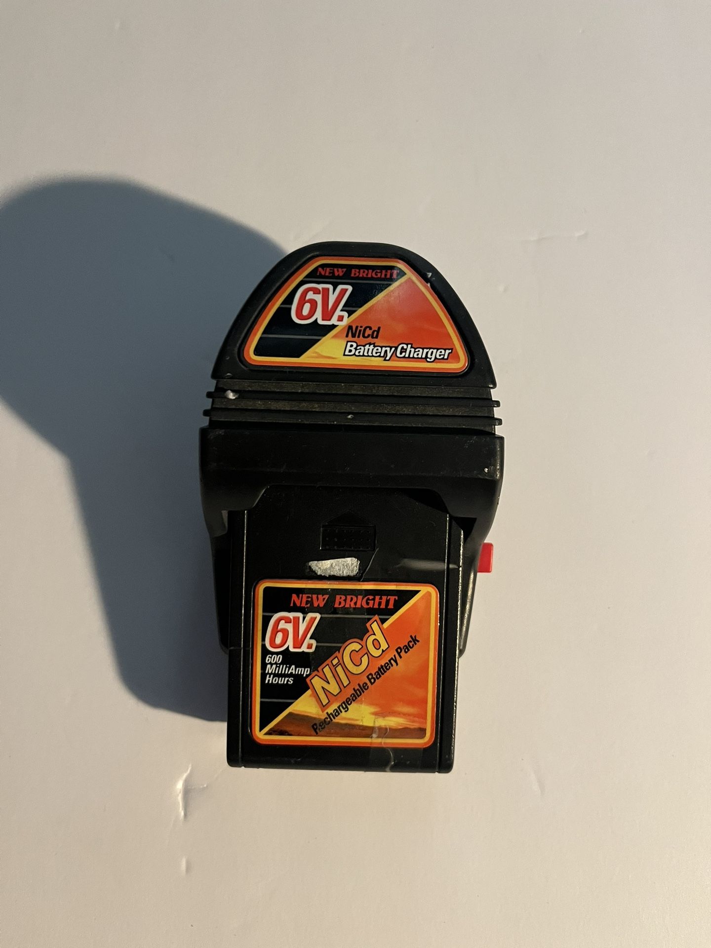 New Bright A(contact info removed)94  R/C 6V NiCd Battery Charger & Battery NB10404 As Is