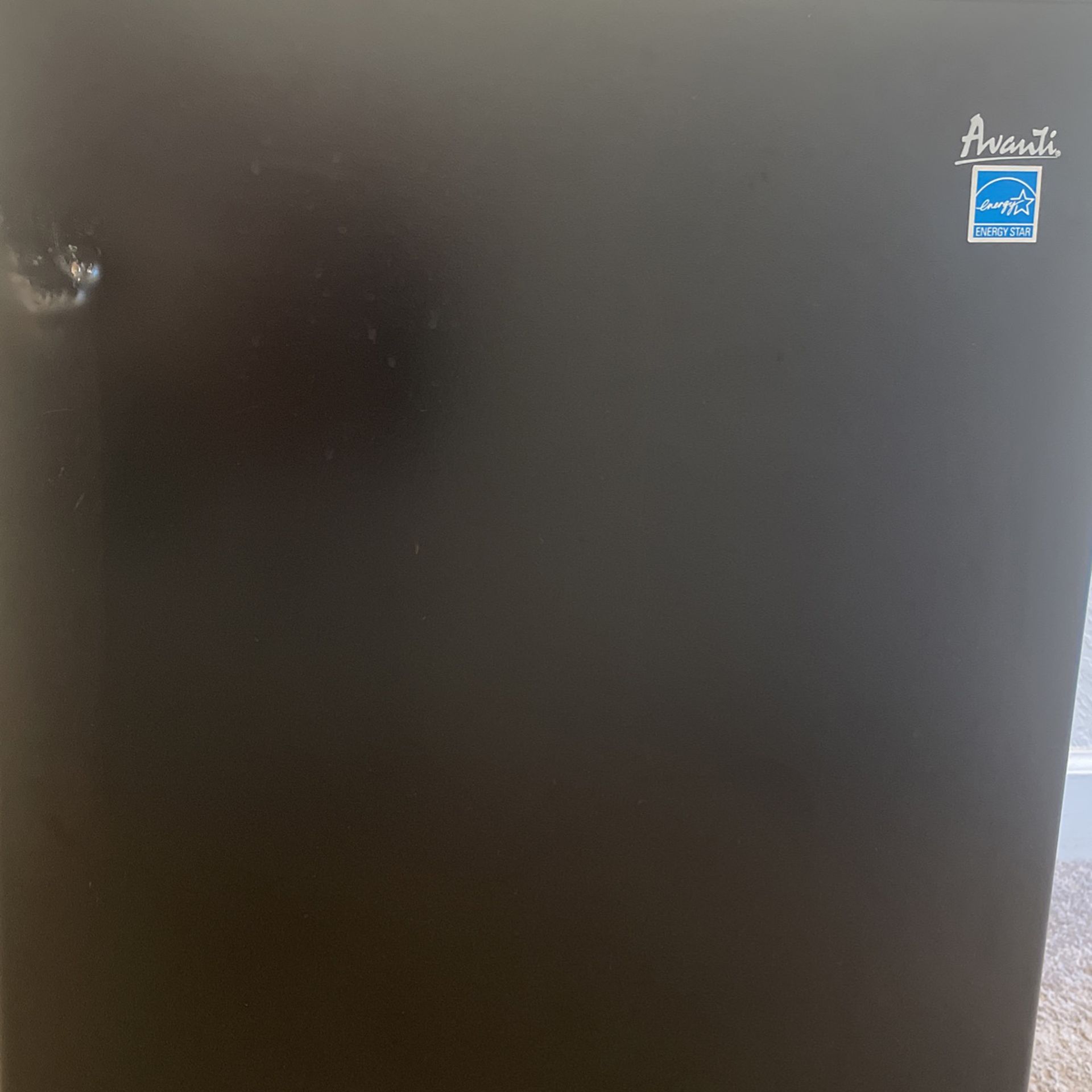 Small Refrigerator With Compact Freezer Space for Sale in Miami, FL -  OfferUp
