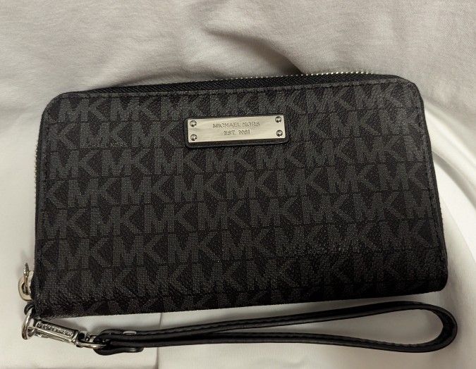 Michael Kors Wallet Wristlet