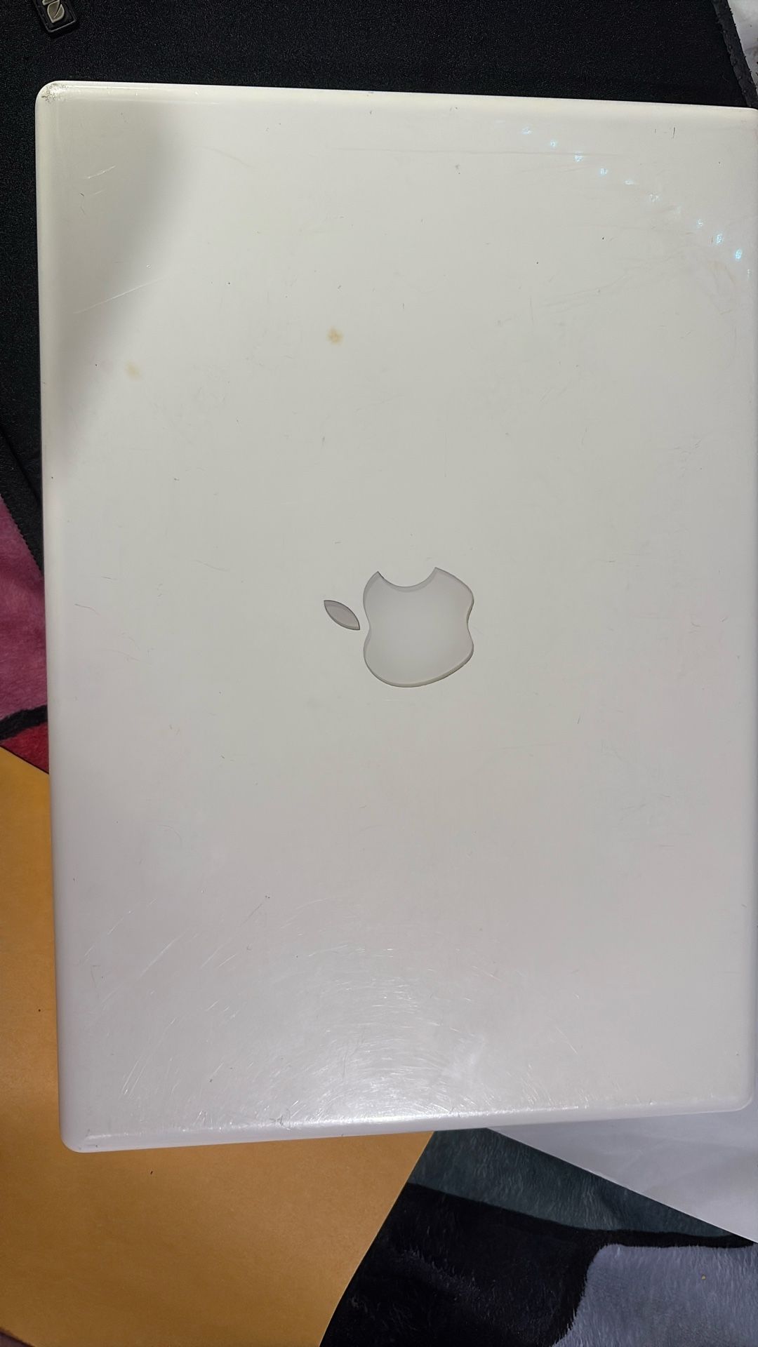 Apple MacBook 2010