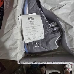 Jordan  5  Wolf Grey 
