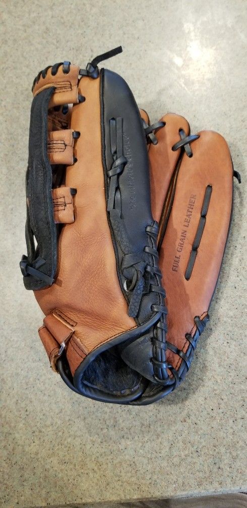 13" Macgregor Baseball Or Softball Glove Broken In