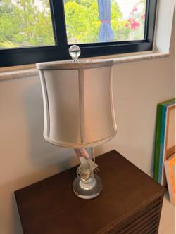 Table lamp good condition