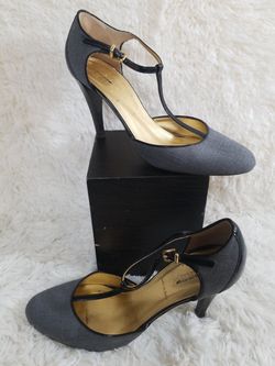 J CREW Gray T strap Heels Size 7 3.5 heel Flaws: insole has black mark on both sides Heels scratch scuff (light)