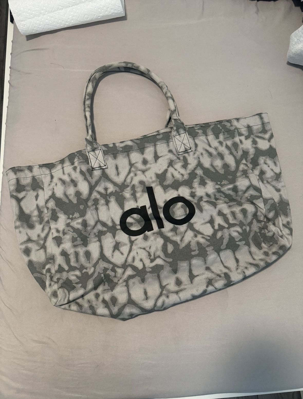 ALO TOTE BAG