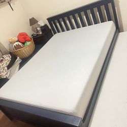 Full Bed With Trundle ( Mattress Included ) 