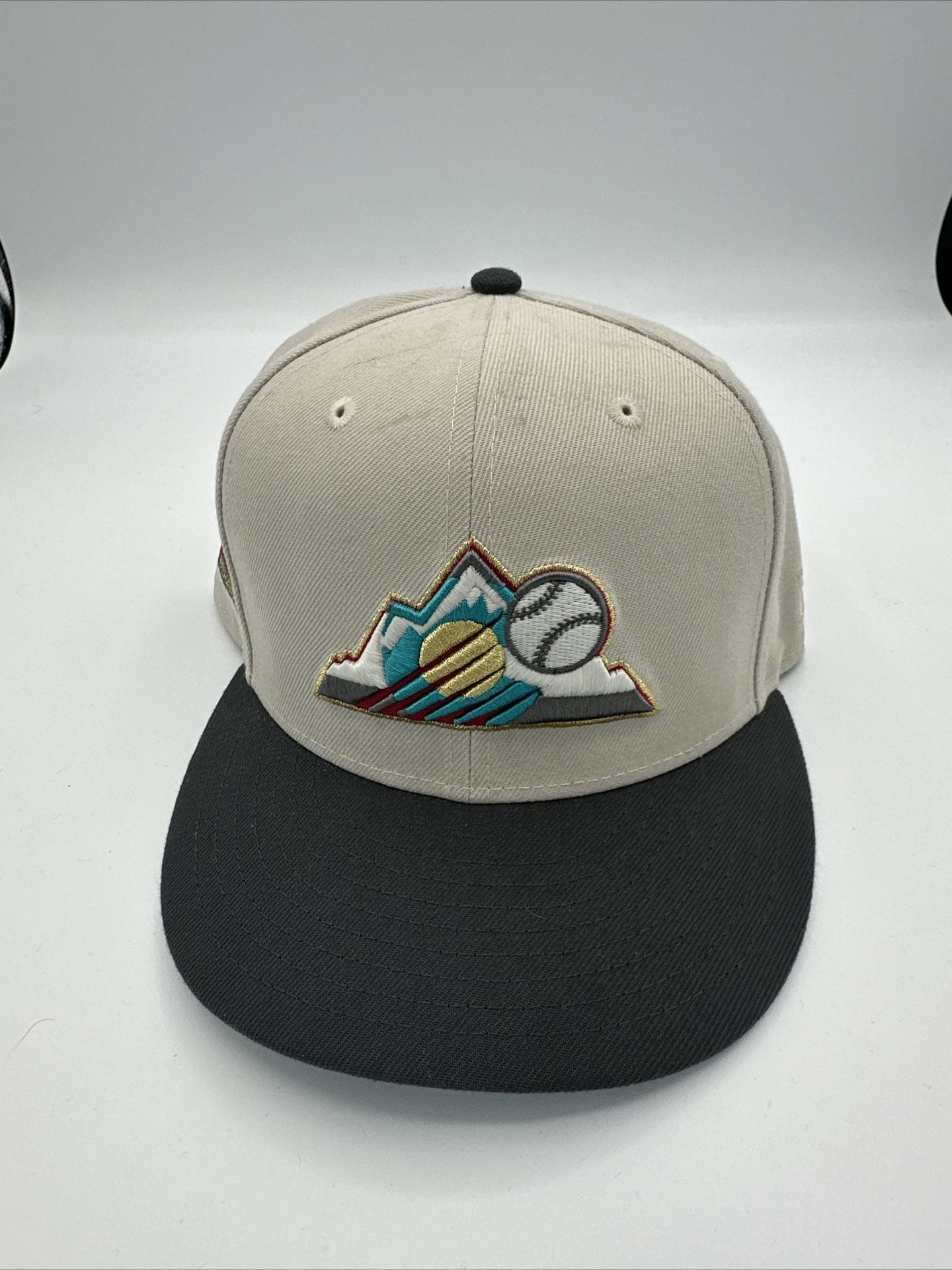 Colorado Rockies New Era 59FIFTY 25th Anniversary Size 7 1/2 Khaki/light gray