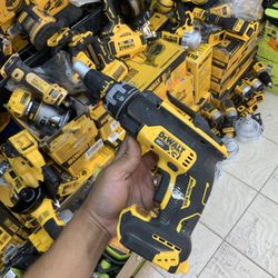 Dewalt 20V Drywall Screw Tool