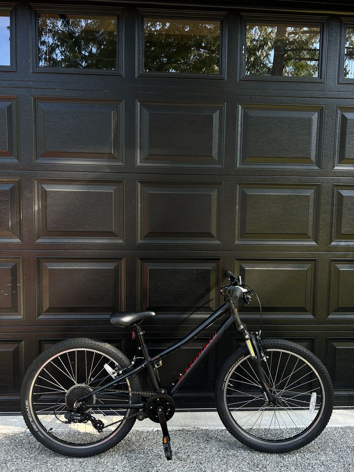 Specialized Hotrock Mountain Kids Bike 24”