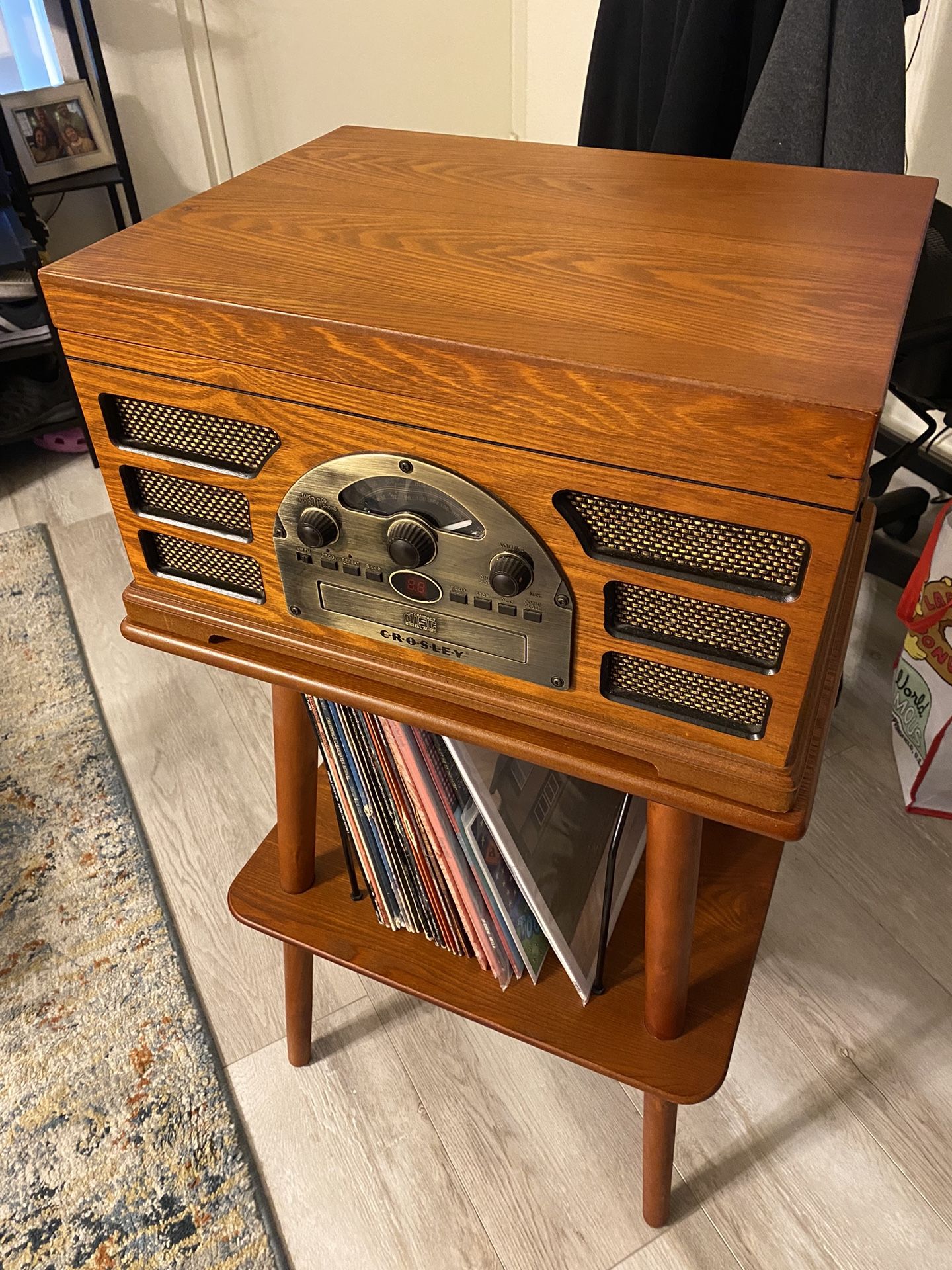 Crosley Record Player w/ CD combo