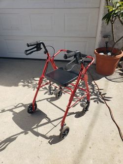 Walker With Seat 
