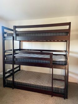 Triple bed set
