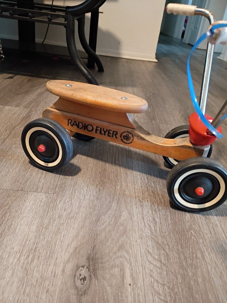 Antique Radio Flyer