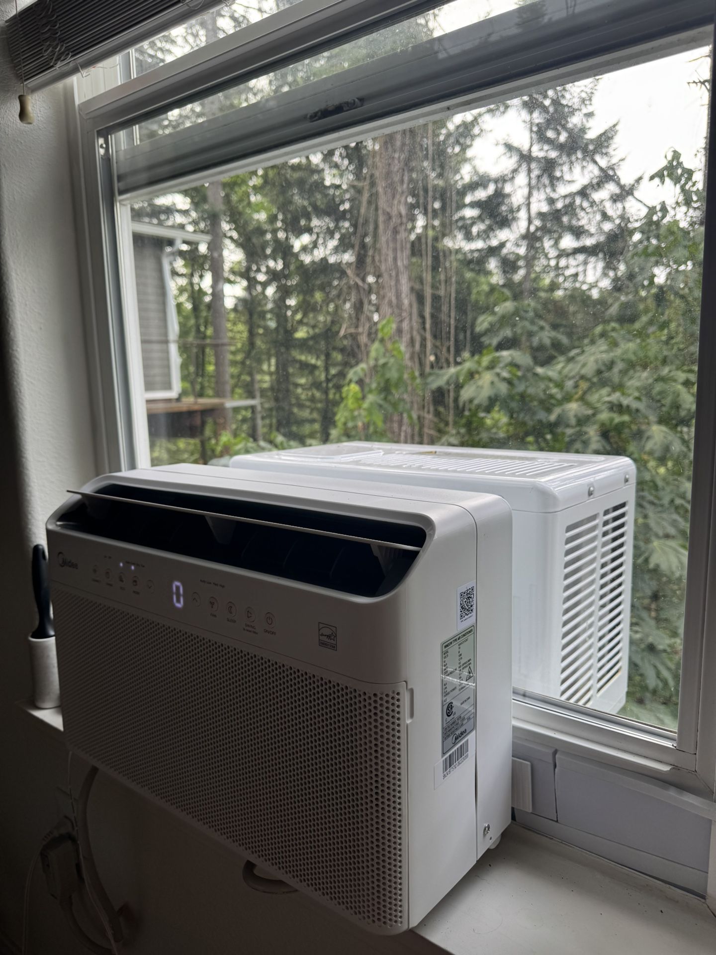 Midea AC Wall Air Conditioner, U-shape, 12,000 BTU, WiFi/App