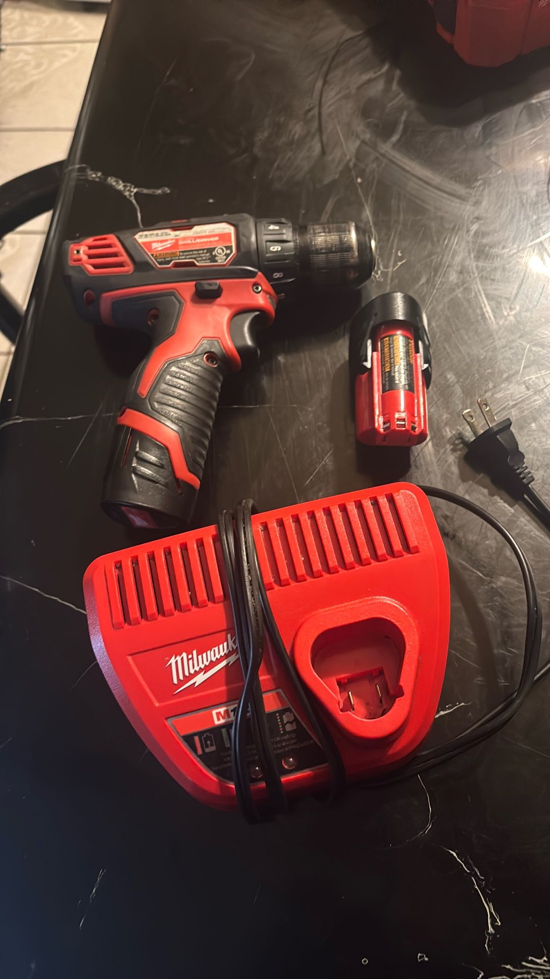 milwaukee 3/8 drill drive