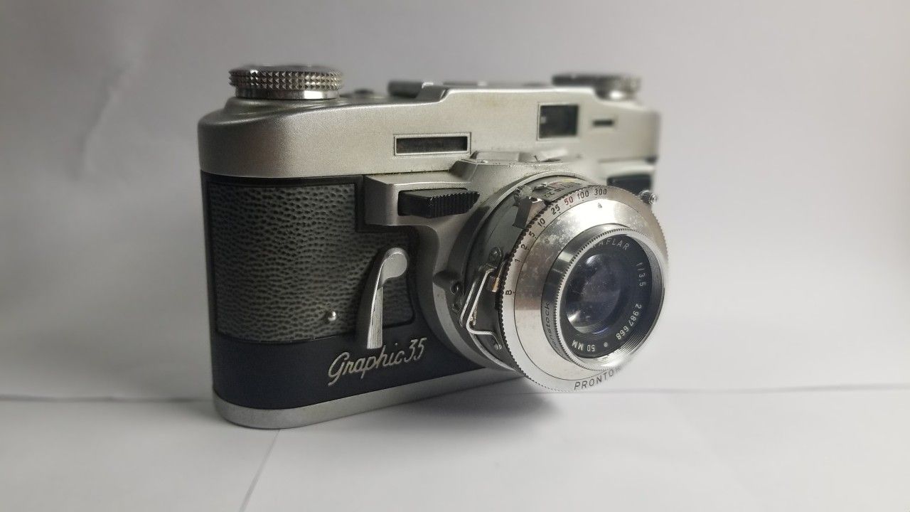Graflex Graphic 35 camera