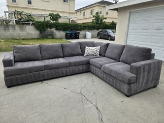 Like New Gray Sectional Sofa 💥 Free Delivery 💥
