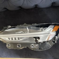 2017, 2018, 2019, 2020, 2021 OEM Volvo S90 / V90 LED Headlight – Driver Side (2017–2021) – Complete with Module