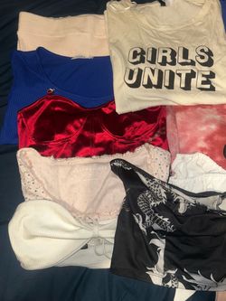 24 Ladies Crop Tops/Shirts Size S/M