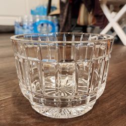 Dresden Lead Crystal Centerpiece Pedestal Bowl Deep Hand Cut Germany 6’, perfect condition