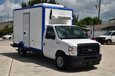 2023 Ford E-350 Cutaway