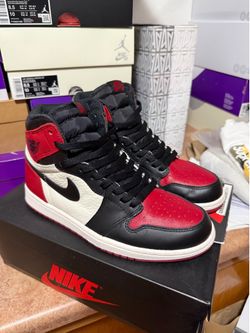 NIKE AIR JORDAN 1 BRED TOE Sz 8