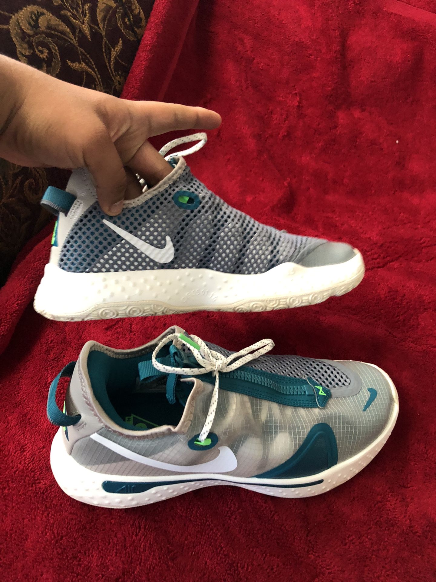 Mens Nike Teal Basketball Shoes Size 9 for Sale in San Diego, CA OfferUp