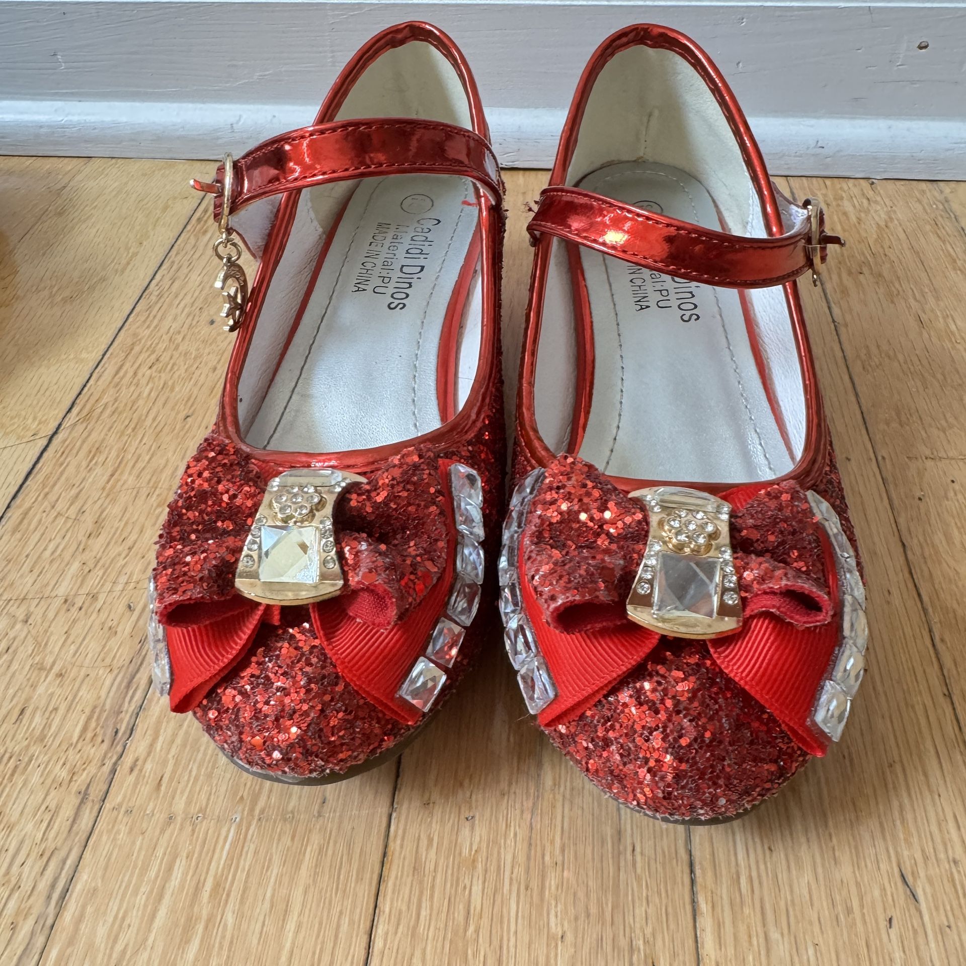 ✨ Cadidi Dinos Girls’ Princess Dress Shoes – Sparkle in Every Step! Size 1.5 ✨
