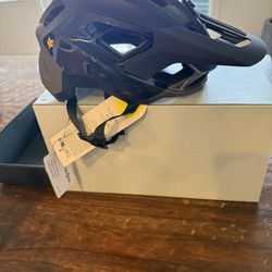Mountain/E-Bike Helmet