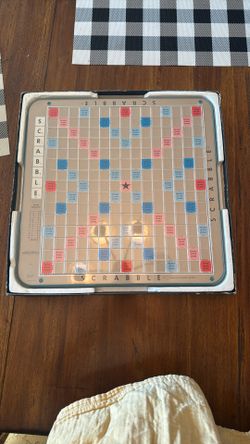 Vintage 1970S turntable Scrabble game