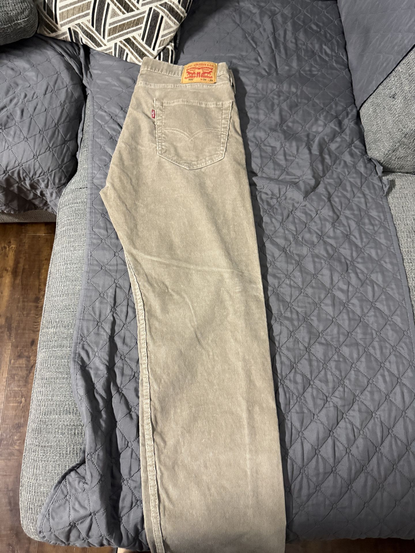 Levis 505 Khaki Corduroy