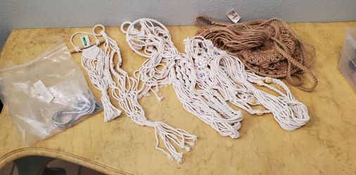 5 macrame plant hangers