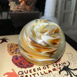 Beautiful Vintage Paperweight 