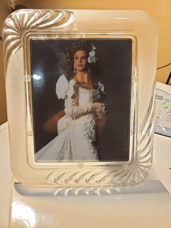 8x10 Mikasa picture frame.