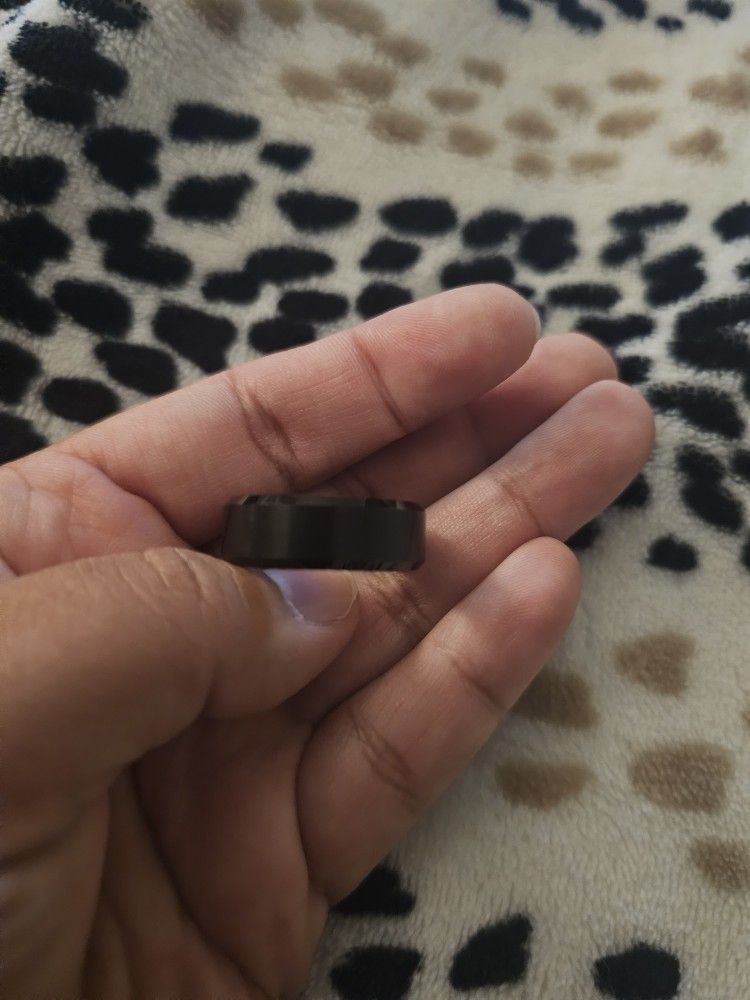 Men's Wedding Band 10 1/2