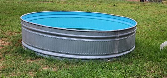 Stock tank with Liner