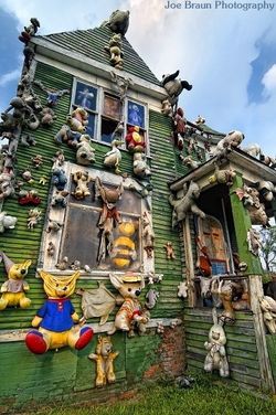 THE DETROIT HEIDELBERG PROJECT PICTURE