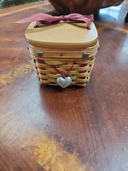 Longaberger Small Sweetheart Basket 
