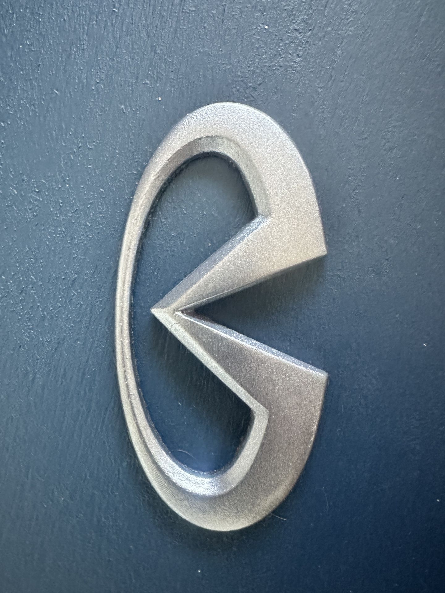 Infiniti Silver - Engine Cover emblem 