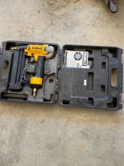 DeWalt Pneumatic Nail Gun with Case