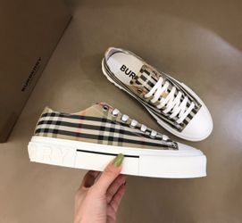 Mens Burberryy Low Top Shoes
