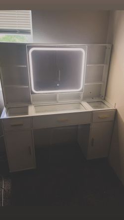 Vanity